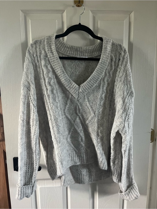 stradivarius Sweaters - Gray Cable Knit V-Neck Sweater - Medium